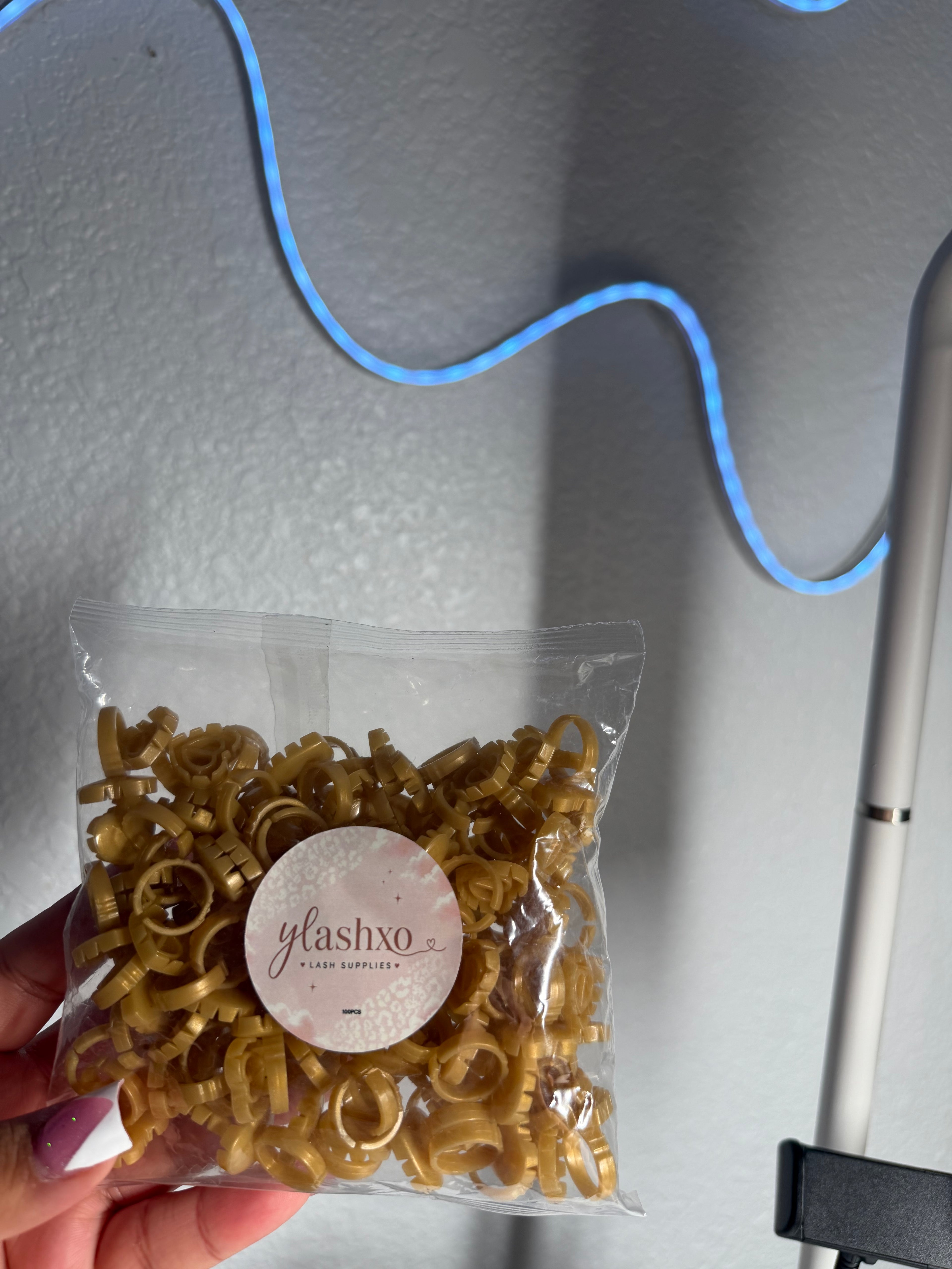 Heart shape glue rings