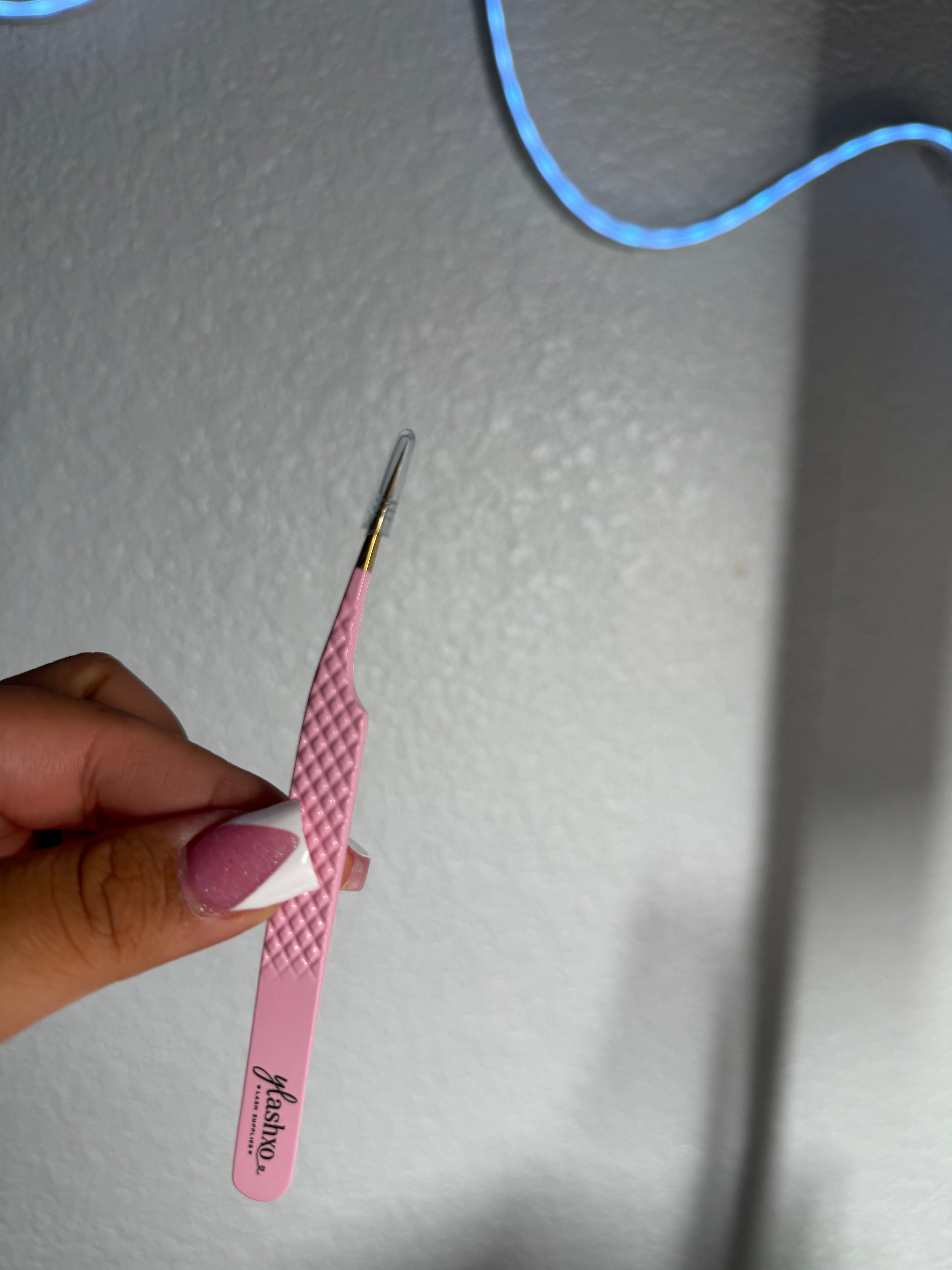 Fiber tip isolation straight curve tweezers