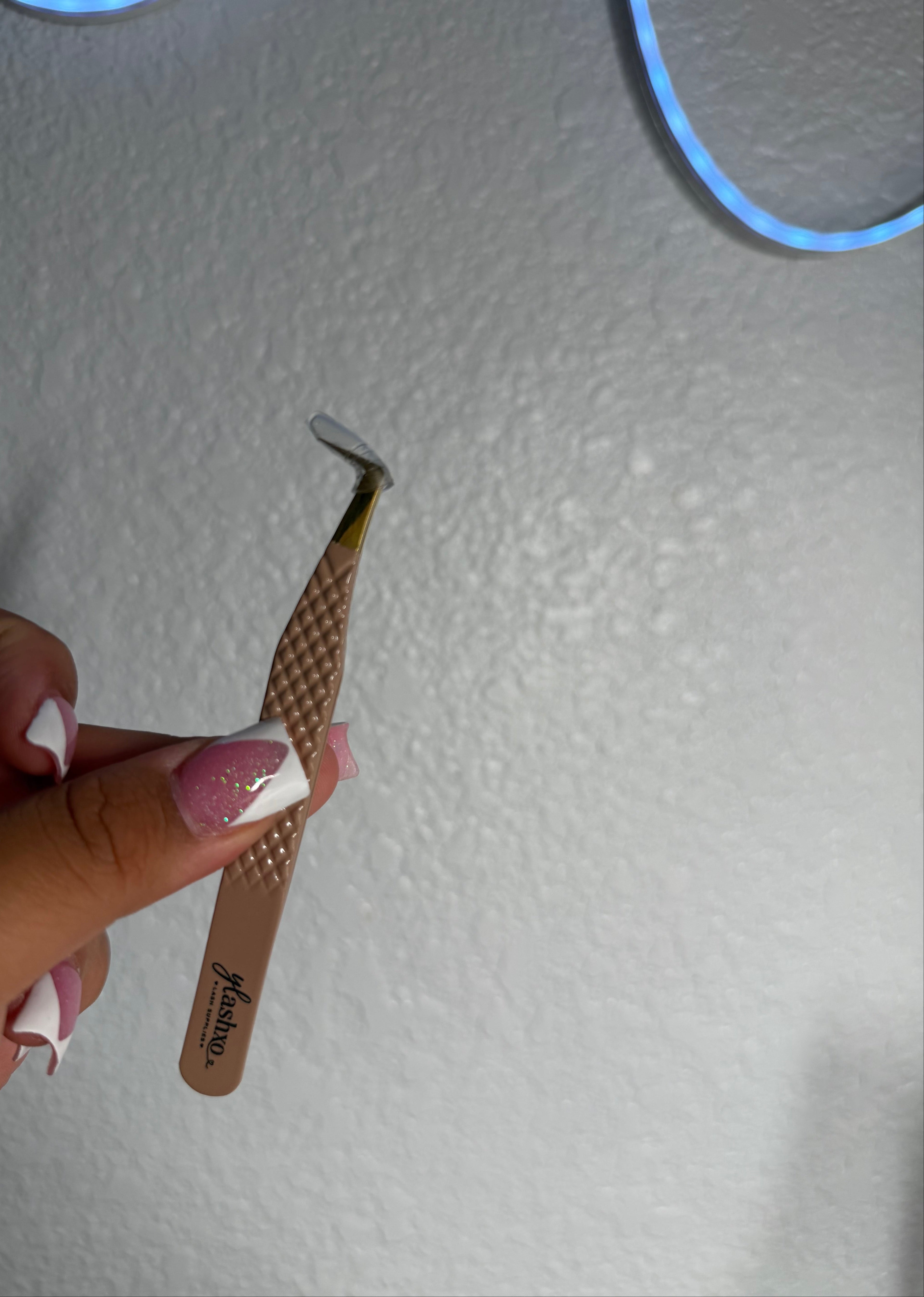 Gold tip boot tweezers